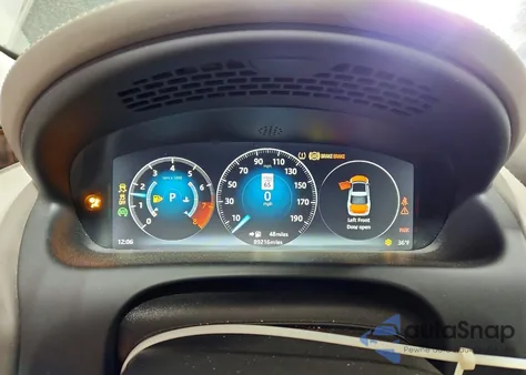 2016 Jaguar Xjl Portfolio from USA, damaged, VIN SAJWJ2GD9G8V95102